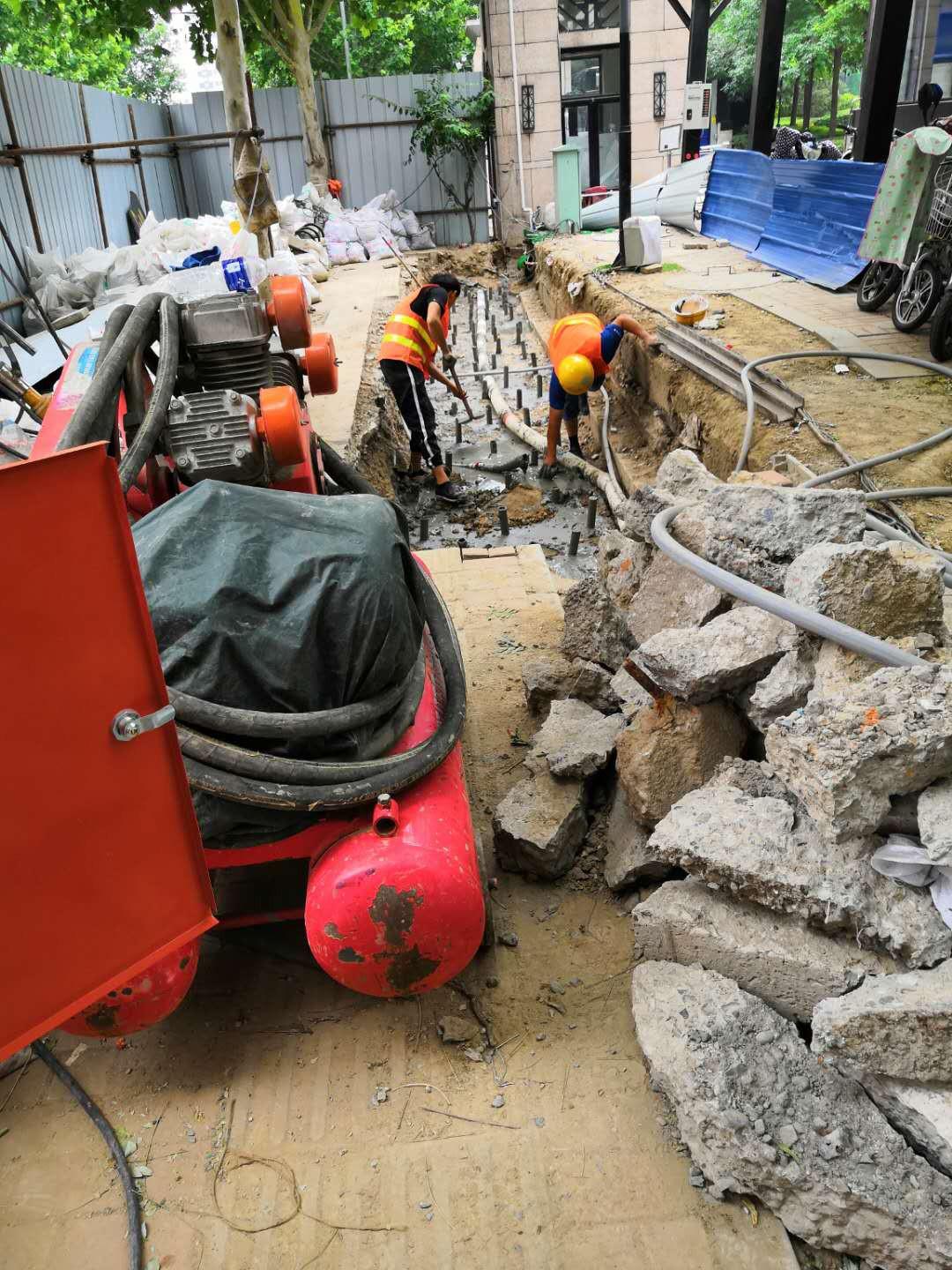 佛子山镇地基加固解决房子的地基下沉问题